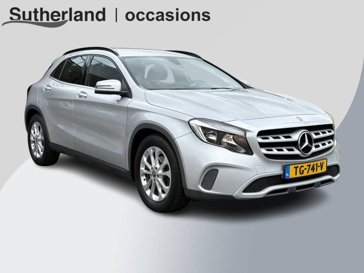 Mercedes-Benz GLA Mercedes-Benz GLA-klasse 180 Business Solution | Automaat | Trekhaak | Elek. Kofferklep | Camera | Dealer onderhouden