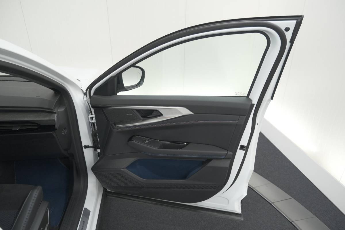 Renault Rafale Renault Rafale 1.2 E-Tech full hybrid 200 Esprit Alpine | 360 Camera | Adaptieve Cruise Control | Stoelen Pakket | Elektronische Achterklep