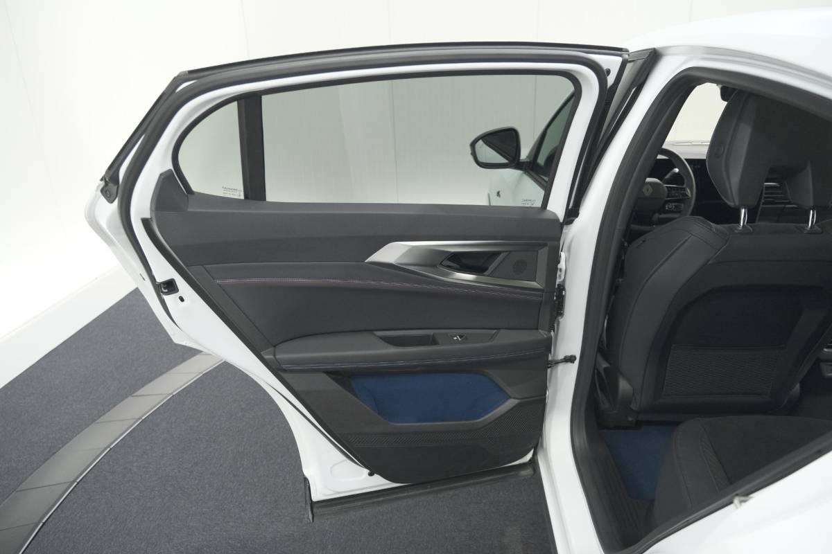 Renault Rafale Renault Rafale 1.2 E-Tech full hybrid 200 Esprit Alpine | 360 Camera | Adaptieve Cruise Control | Stoelen Pakket | Elektronische Achterklep
