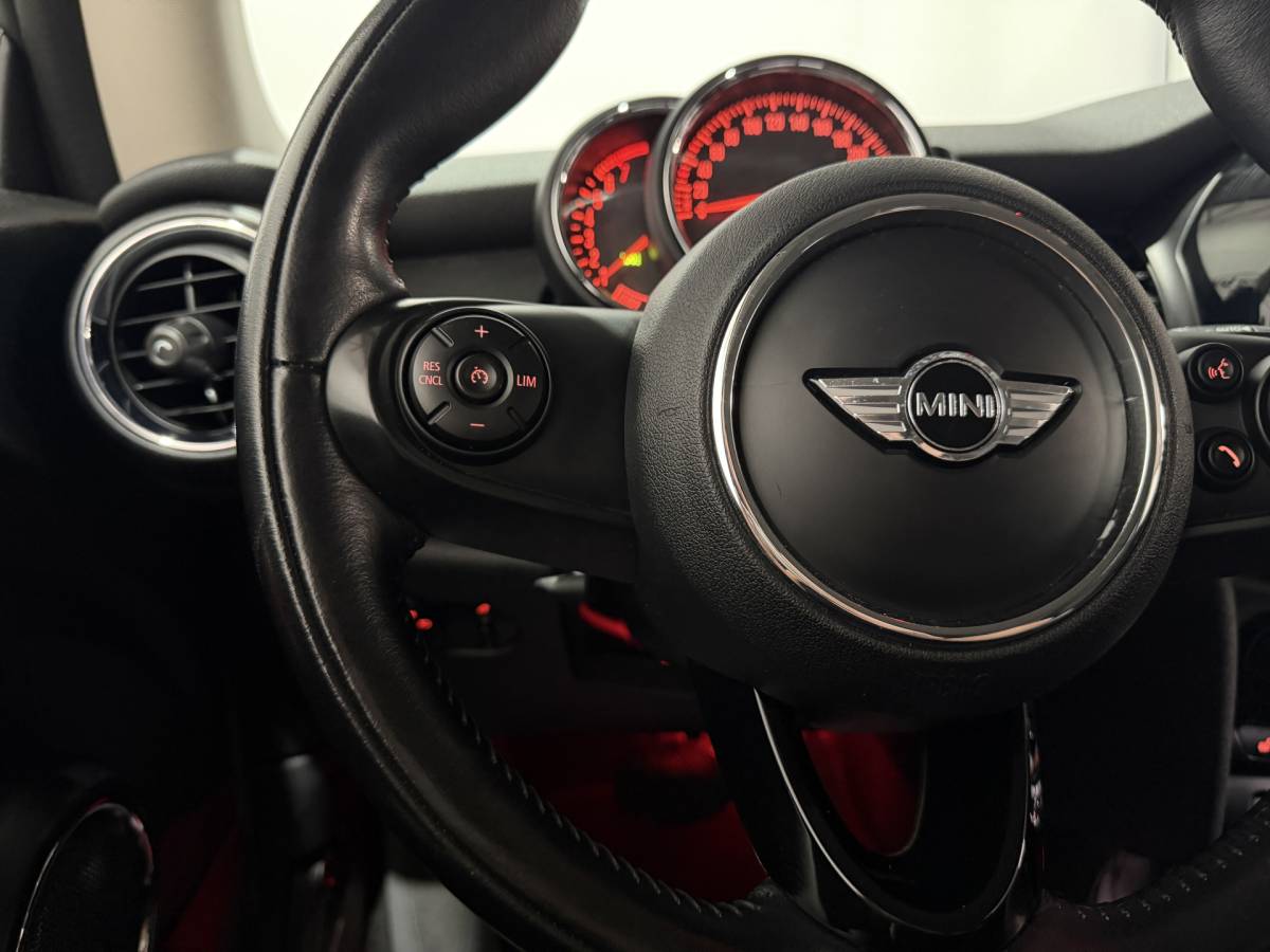 MINI 3-Deurs MINI 3-Deurs 1.2 One Chili Business – Automaat – Navi / Bluetooth / Parksens. achter