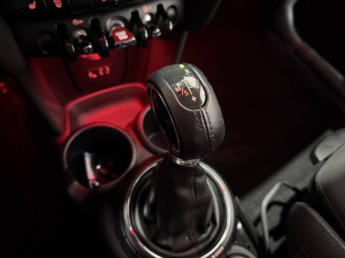 MINI 3-Deurs MINI 3-Deurs 1.2 One Chili Business – Automaat – Navi / Bluetooth / Parksens. achter