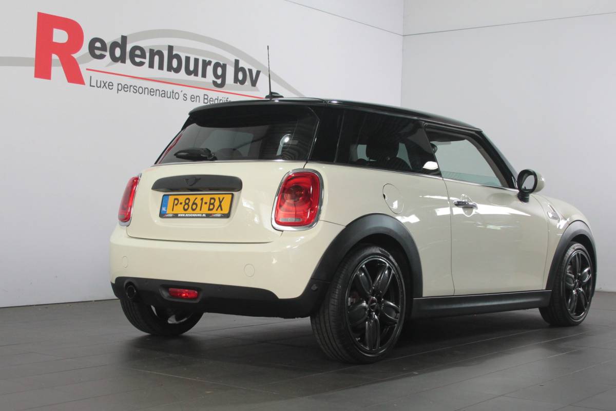 MINI 3-Deurs MINI 3-Deurs 1.2 One Chili Business – Automaat – Navi / Bluetooth / Parksens. achter