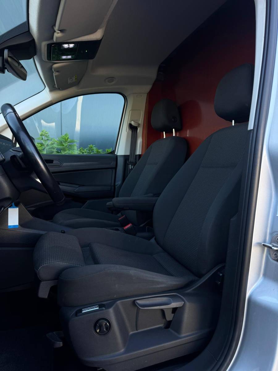 Volkswagen Caddy Volkswagen Caddy Cargo 2.0 TDI Comfort NIEUW MODEL AUTO NAVI | SPORTVELGEN | TREKHAAK | APPLE CARPLAY