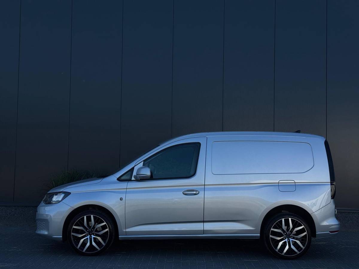 Volkswagen Caddy Volkswagen Caddy Cargo 2.0 TDI Comfort NIEUW MODEL AUTO NAVI | SPORTVELGEN | TREKHAAK | APPLE CARPLAY
