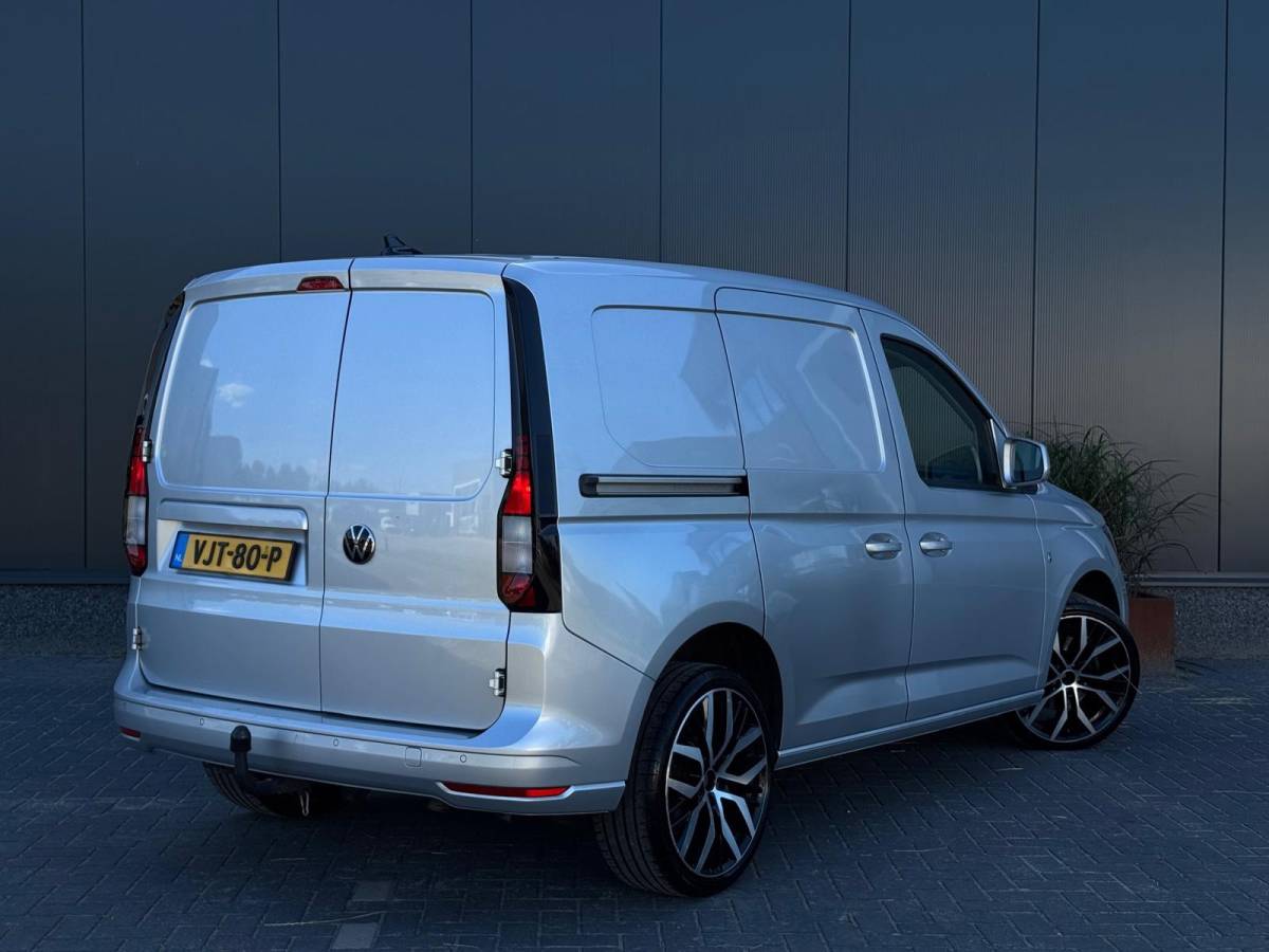 Volkswagen Caddy Volkswagen Caddy Cargo 2.0 TDI Comfort NIEUW MODEL AUTO NAVI | SPORTVELGEN | TREKHAAK | APPLE CARPLAY
