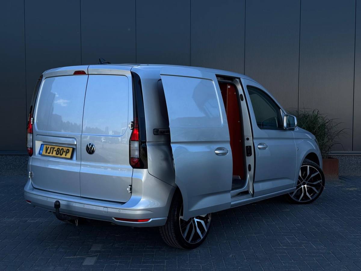 Volkswagen Caddy Volkswagen Caddy Cargo 2.0 TDI Comfort NIEUW MODEL AUTO NAVI | SPORTVELGEN | TREKHAAK | APPLE CARPLAY