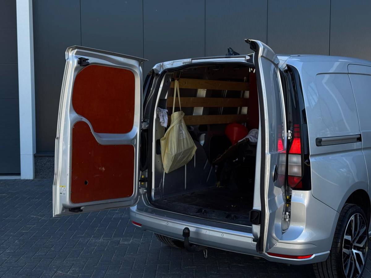 Volkswagen Caddy Volkswagen Caddy Cargo 2.0 TDI Comfort NIEUW MODEL AUTO NAVI | SPORTVELGEN | TREKHAAK | APPLE CARPLAY