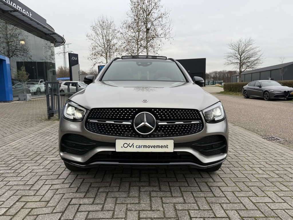 Mercedes-Benz GLC Mercedes-benz GLC-klasse 300e 4M AMG Styling I Night I Pano I Trekhaak I Camera I 19”