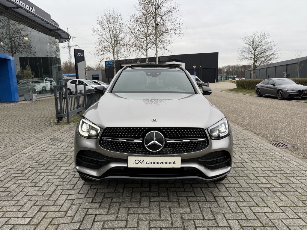 Mercedes-Benz GLC Mercedes-benz GLC-klasse 300e 4M AMG Styling I Night I Pano I Trekhaak I Camera I 19”