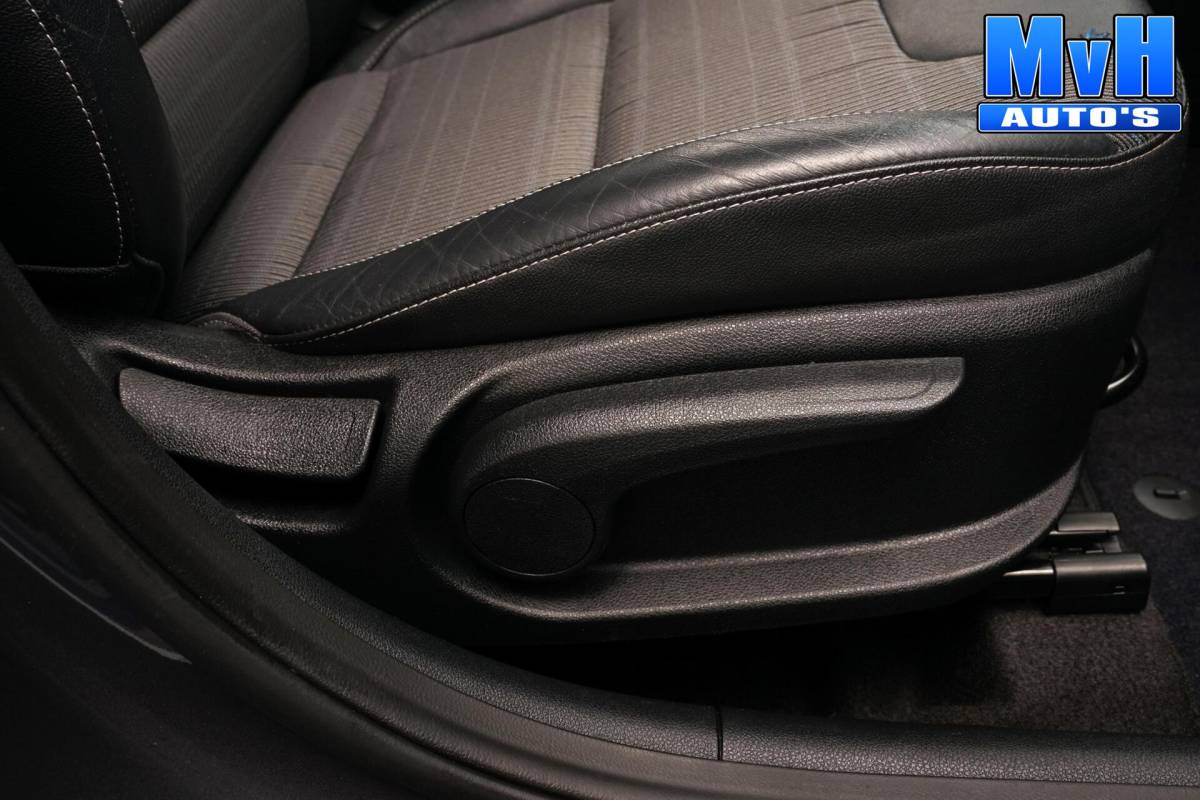 Kia Niro Kia Niro 1.6 GDi Hybrid DynamicLine|CARPLAY|NAVI|CAMERA|LED
