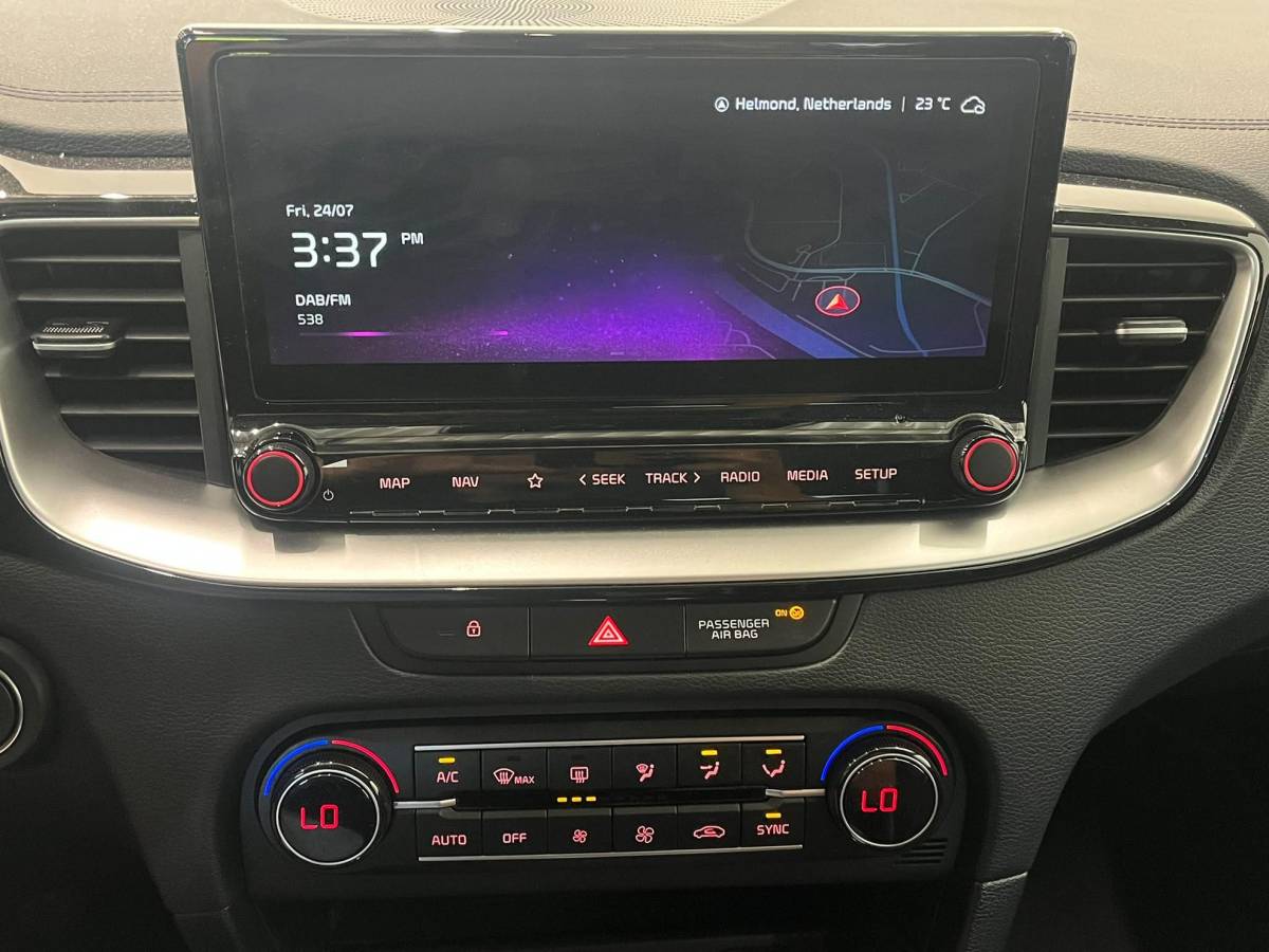 Kia Ceed Sportswagon Kia Ceed Sportswagon 1.0 T-GDi Pulse Navigatie Apple Carplay Android Auto Parkeerhulp achter Cruise Control Half leder Climate Control Lichtmetalen velgen