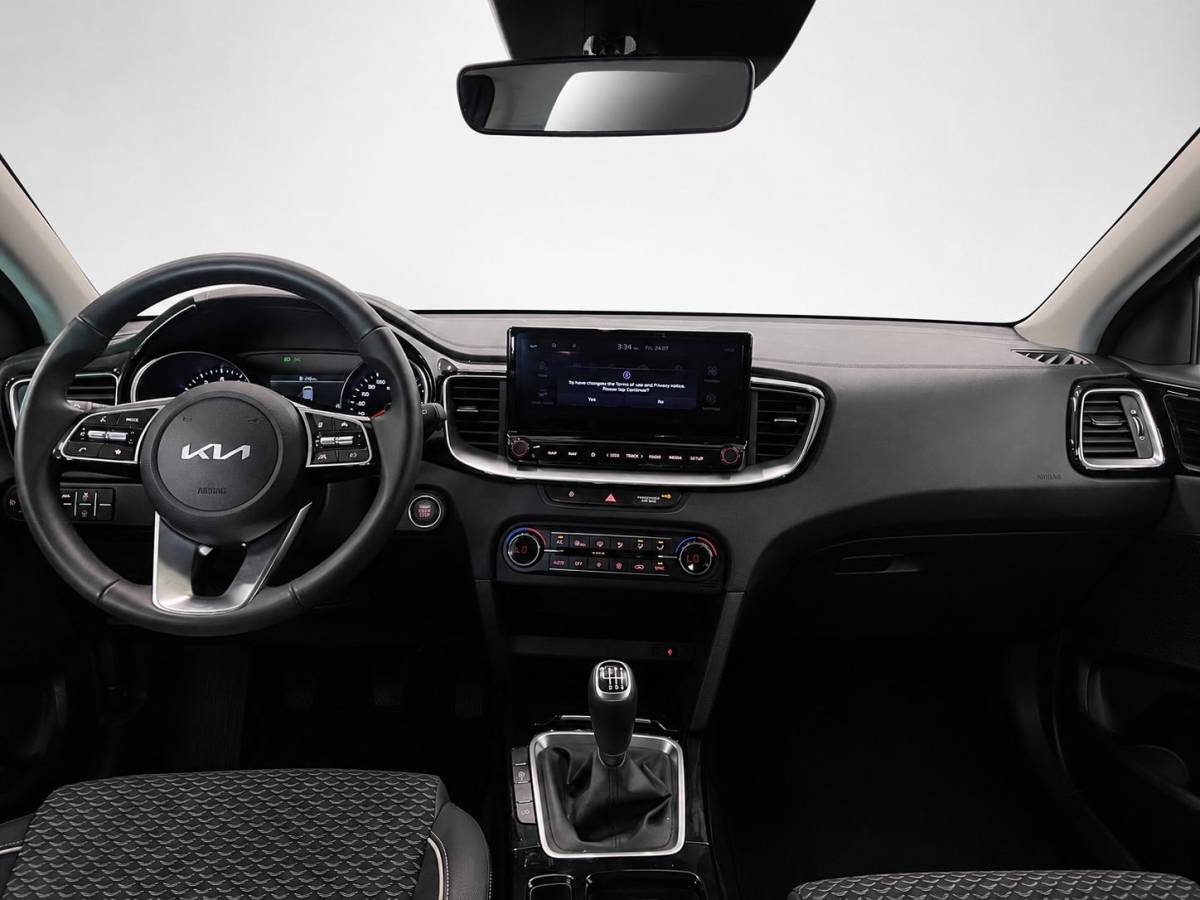 Kia Ceed Sportswagon Kia Ceed Sportswagon 1.0 T-GDi Pulse Navigatie Apple Carplay Android Auto Parkeerhulp achter Cruise Control Half leder Climate Control Lichtmetalen velgen