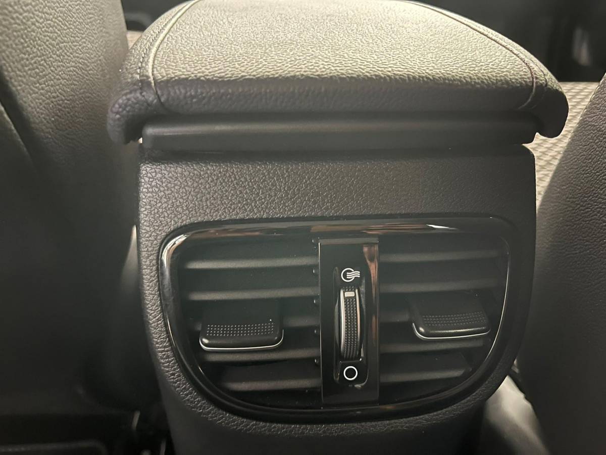 Kia Ceed Sportswagon Kia Ceed Sportswagon 1.0 T-GDi Pulse Navigatie Apple Carplay Android Auto Parkeerhulp achter Cruise Control Half leder Climate Control Lichtmetalen velgen