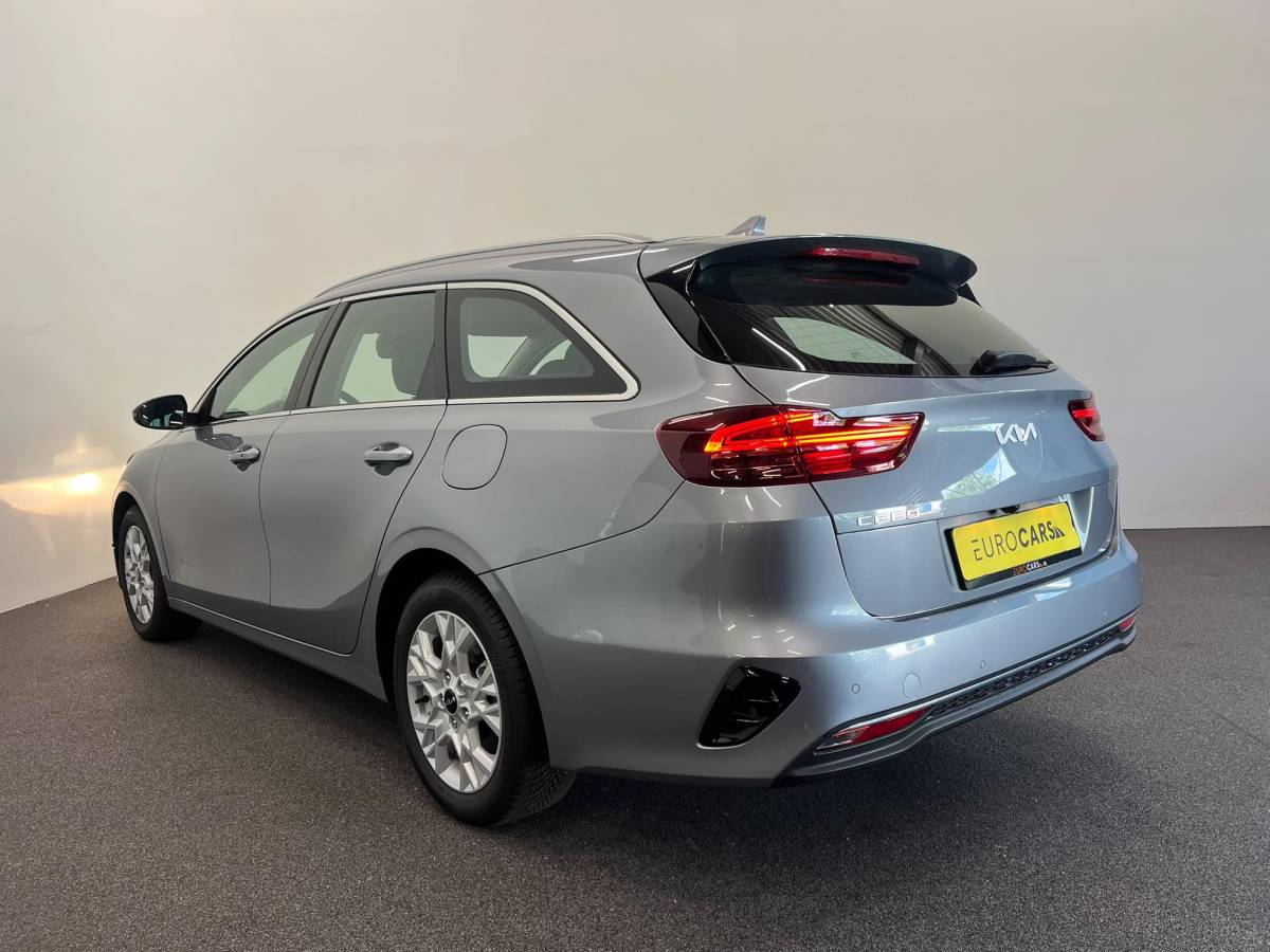 Kia Ceed Sportswagon Kia Ceed Sportswagon 1.0 T-GDi Pulse Navigatie Apple Carplay Android Auto Parkeerhulp achter Cruise Control Half leder Climate Control Lichtmetalen velgen