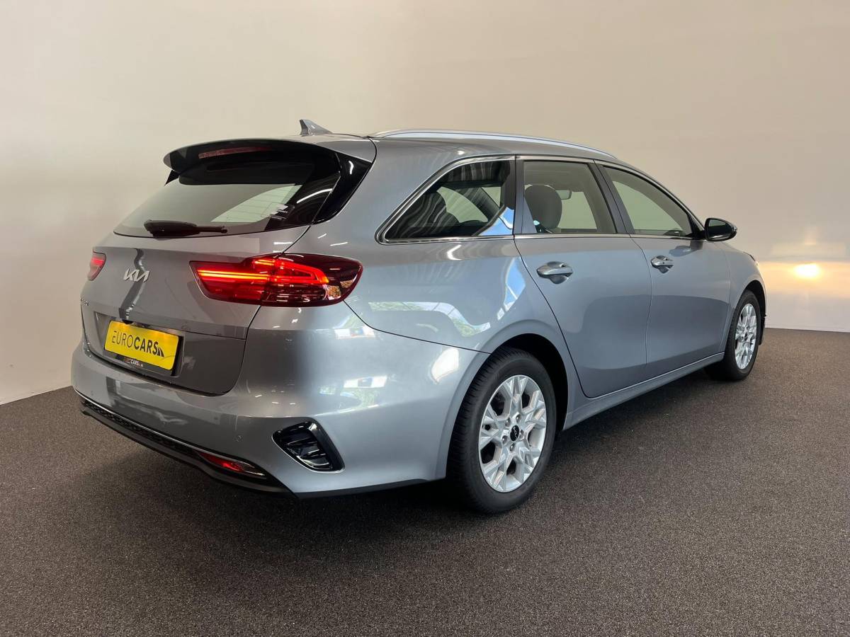Kia Ceed Sportswagon Kia Ceed Sportswagon 1.0 T-GDi Pulse Navigatie Apple Carplay Android Auto Parkeerhulp achter Cruise Control Half leder Climate Control Lichtmetalen velgen