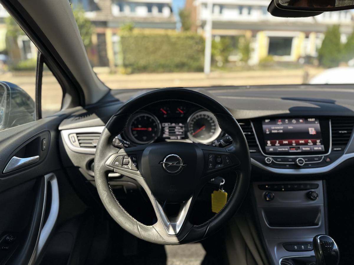 Opel Astra Opel Astra Sports Tourer 1.4 Online Edition