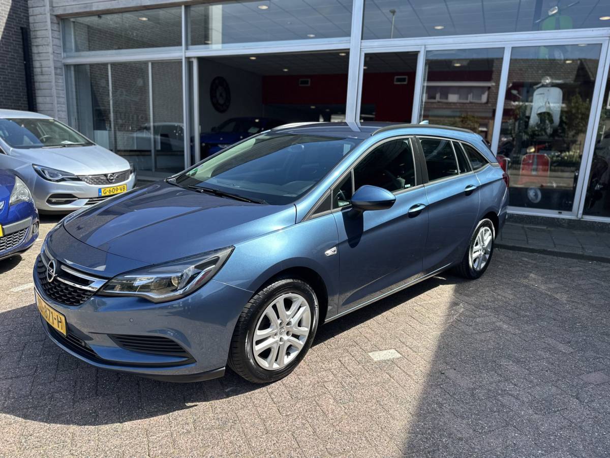 Opel Astra Opel Astra Sports Tourer 1.4 Online Edition