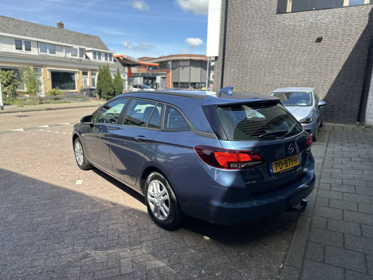 Opel Astra Opel Astra Sports Tourer 1.4 Online Edition
