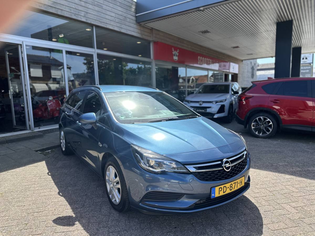 Opel Astra Opel Astra Sports Tourer 1.4 Online Edition