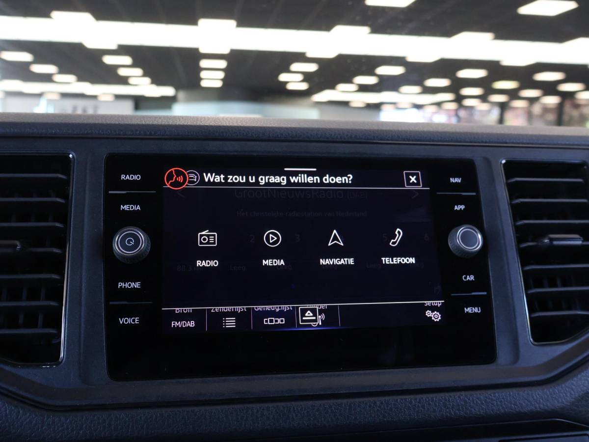 Volkswagen Crafter Volkswagen Crafter 35 2.0 TDI 140 PK L3H3 TWO-TONE + 3000 KG TREKHAAK | APPLE CARPLAY | CRUISE | SIDEBARS | NAVIGATIE