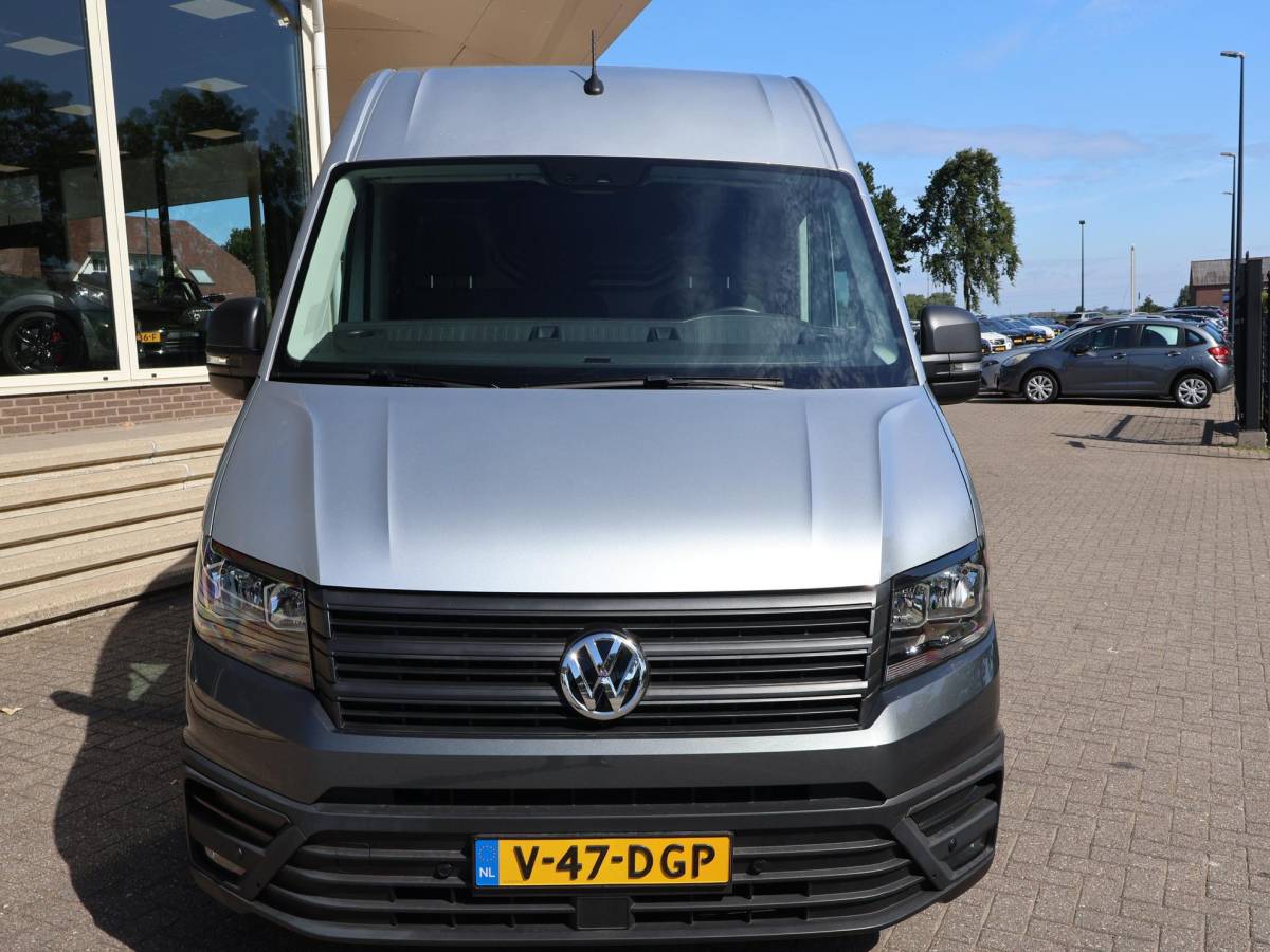 Volkswagen Crafter Volkswagen Crafter 35 2.0 TDI 140 PK L3H3 TWO-TONE + 3000 KG TREKHAAK | APPLE CARPLAY | CRUISE | SIDEBARS | NAVIGATIE