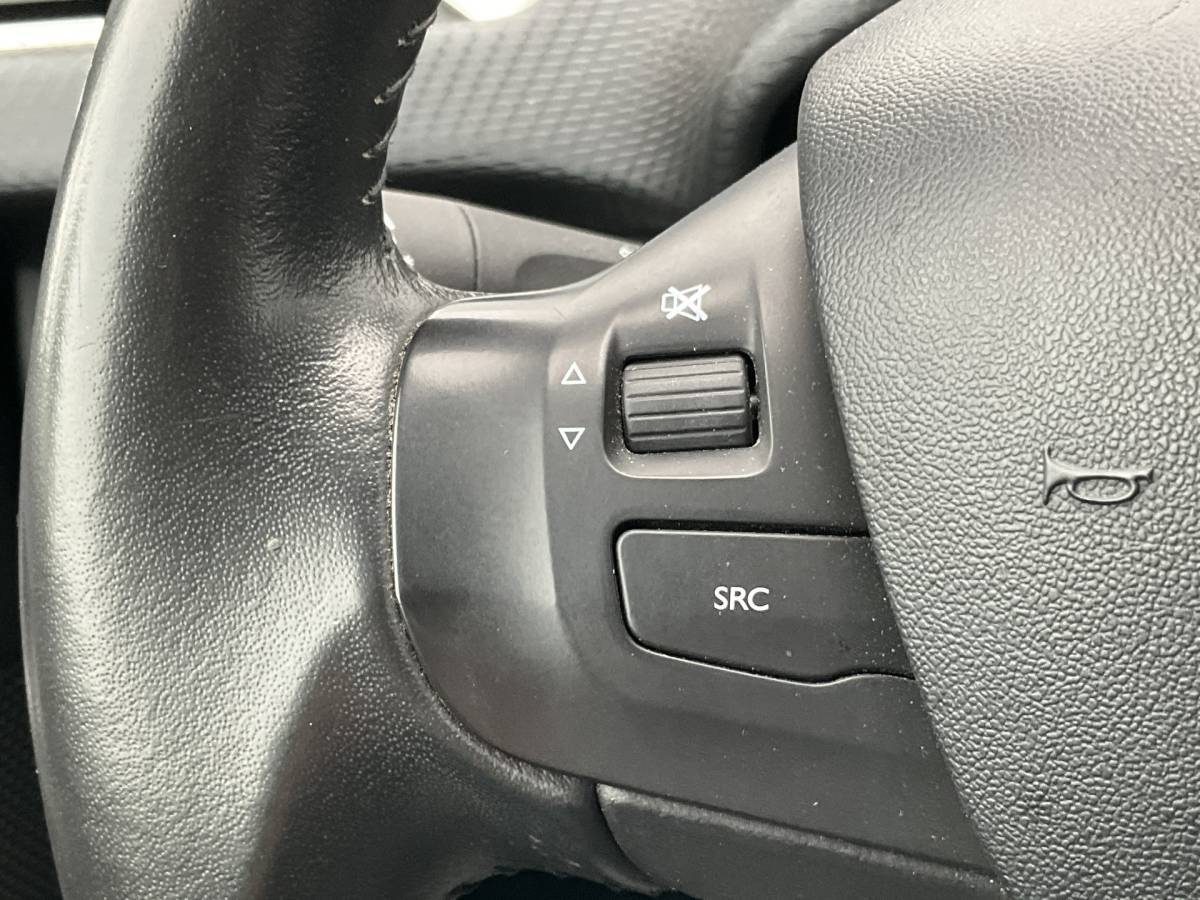 Peugeot 2008 Peugeot 2008 1.2 111pk Blue Lion Carplay Airco Cruise Hoge zit