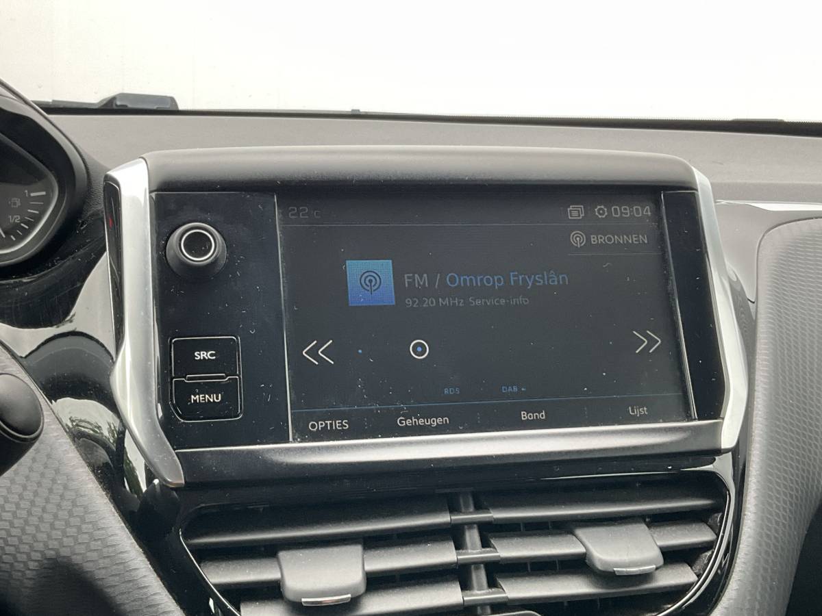 Peugeot 2008 Peugeot 2008 1.2 111pk Blue Lion Carplay Airco Cruise Hoge zit