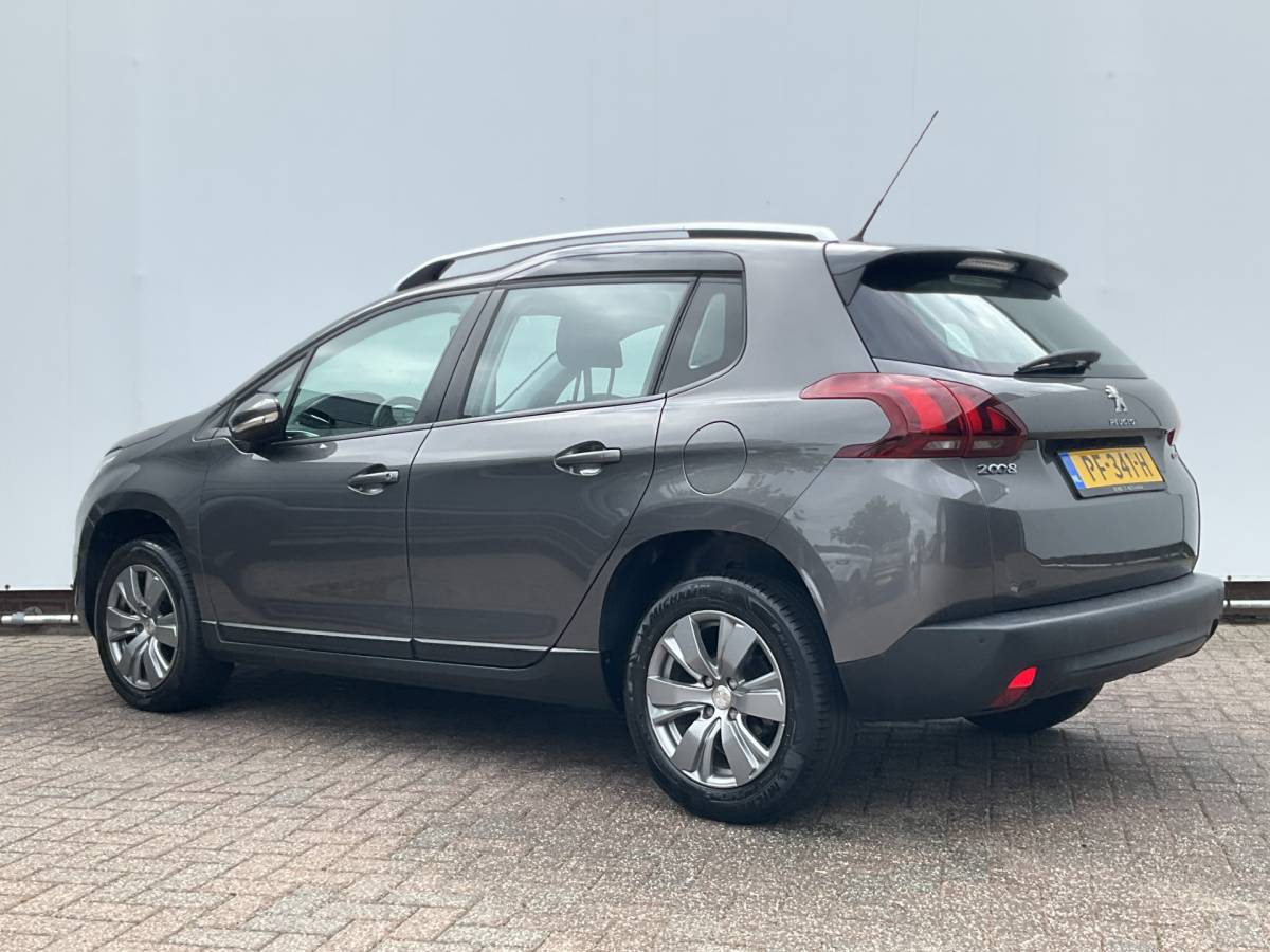 Peugeot 2008 Peugeot 2008 1.2 111pk Blue Lion Carplay Airco Cruise Hoge zit