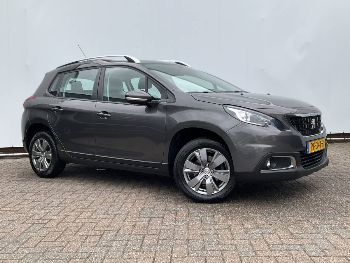 Peugeot 2008 Peugeot 2008 1.2 111pk Blue Lion Carplay Airco Cruise Hoge zit