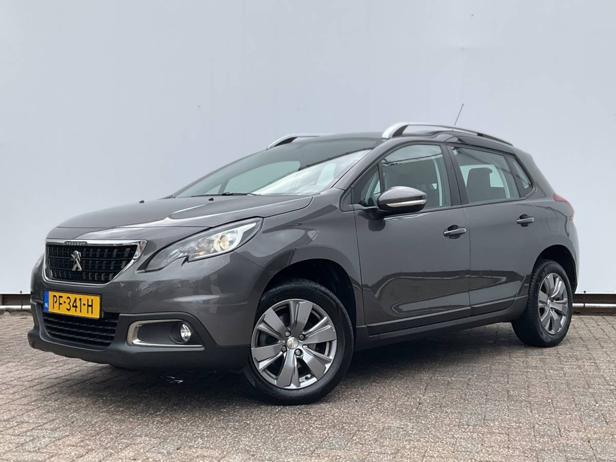 Peugeot 2008 Peugeot 2008 1.2 111pk Blue Lion Carplay Airco Cruise Hoge zit