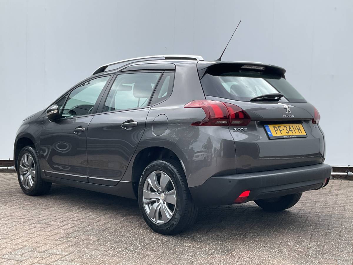 Peugeot 2008 Peugeot 2008 1.2 111pk Blue Lion Carplay Airco Cruise Hoge zit
