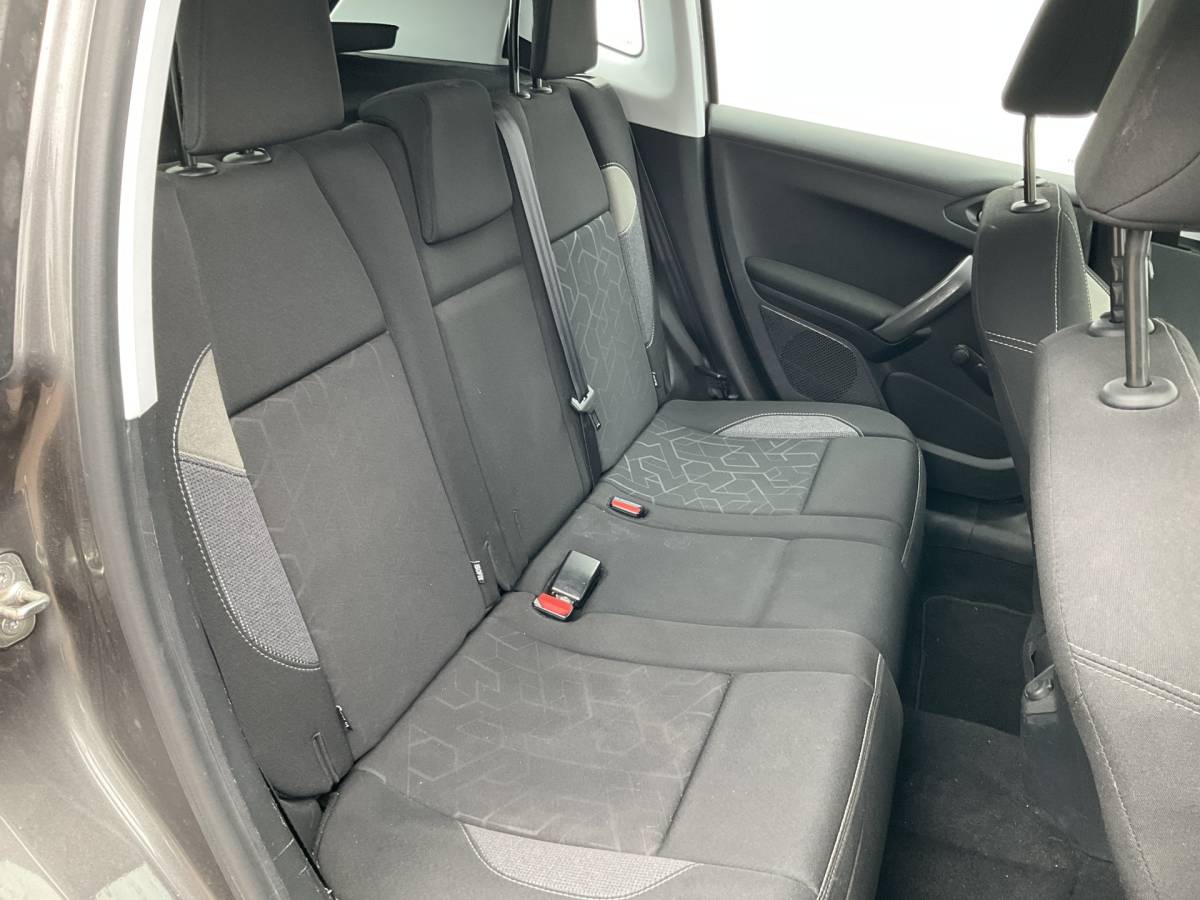 Peugeot 2008 Peugeot 2008 1.2 111pk Blue Lion Carplay Airco Cruise Hoge zit