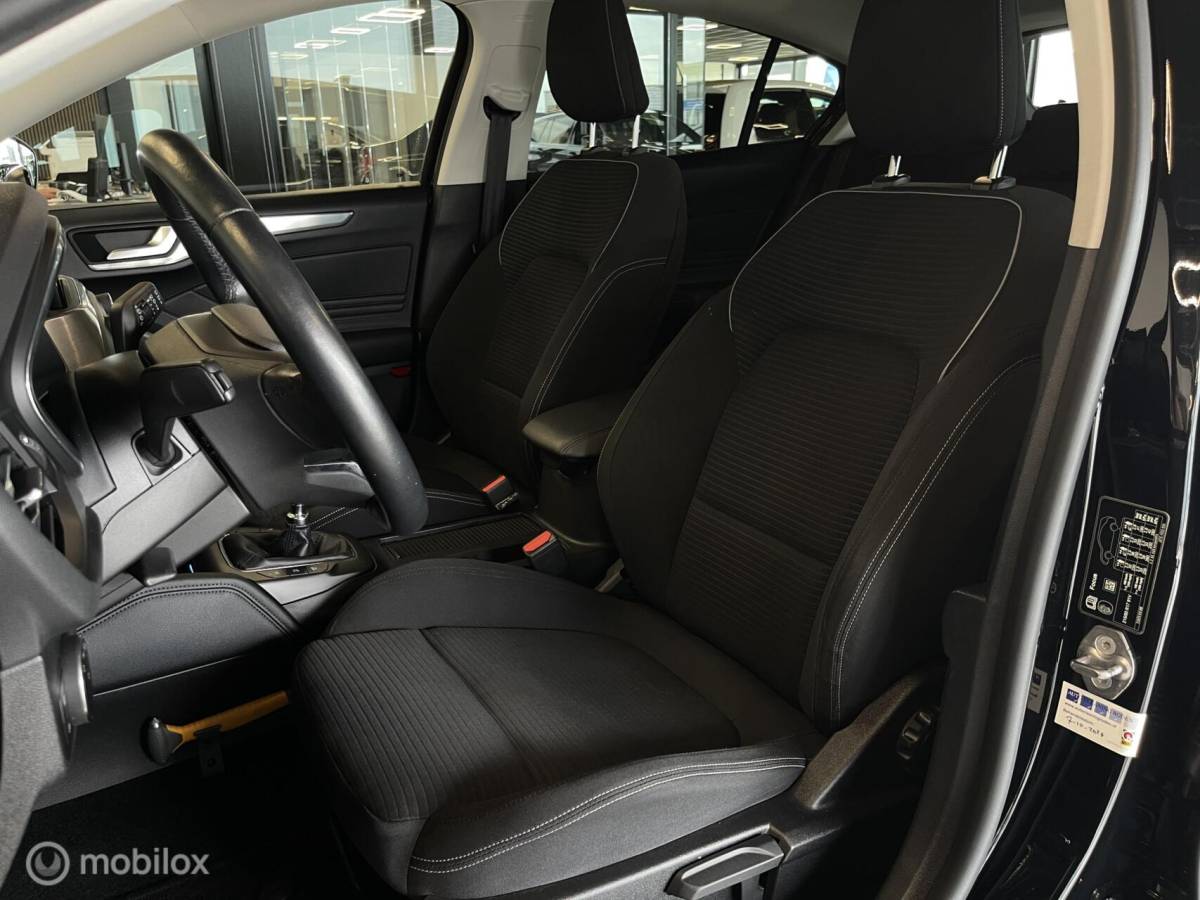 Ford Focus Ford Focus 1.0 EcoBoost Titanium Business | B&O | ACC | Trekhaak | Distributieriem Vervangen