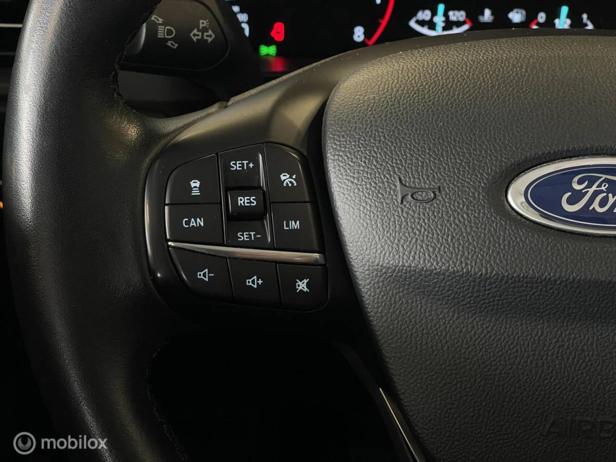 Ford Focus Ford Focus 1.0 EcoBoost Titanium Business | B&O | ACC | Trekhaak | Distributieriem Vervangen
