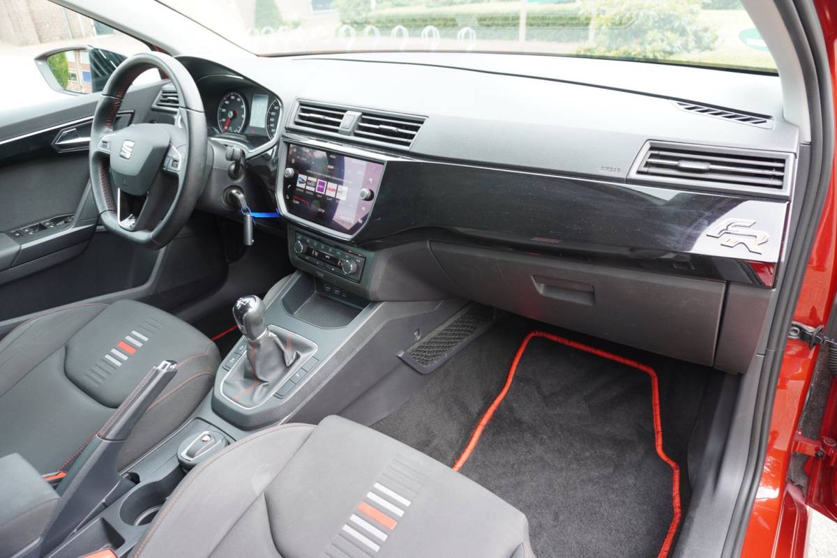 SEAT Ibiza Seat Ibiza 1.0 TSI FR Business Intense CarPlay Cruis Pdc Trekhaak