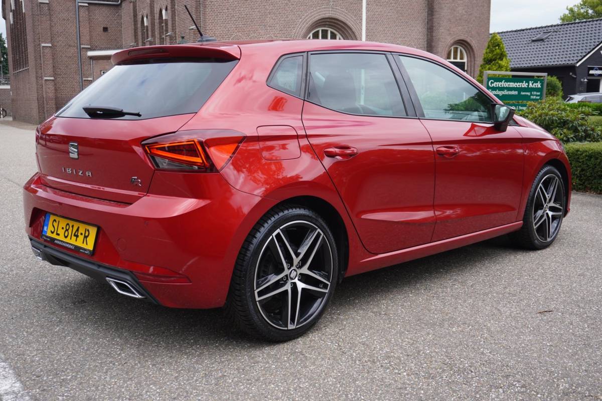 SEAT Ibiza Seat Ibiza 1.0 TSI FR Business Intense CarPlay Cruis Pdc Trekhaak