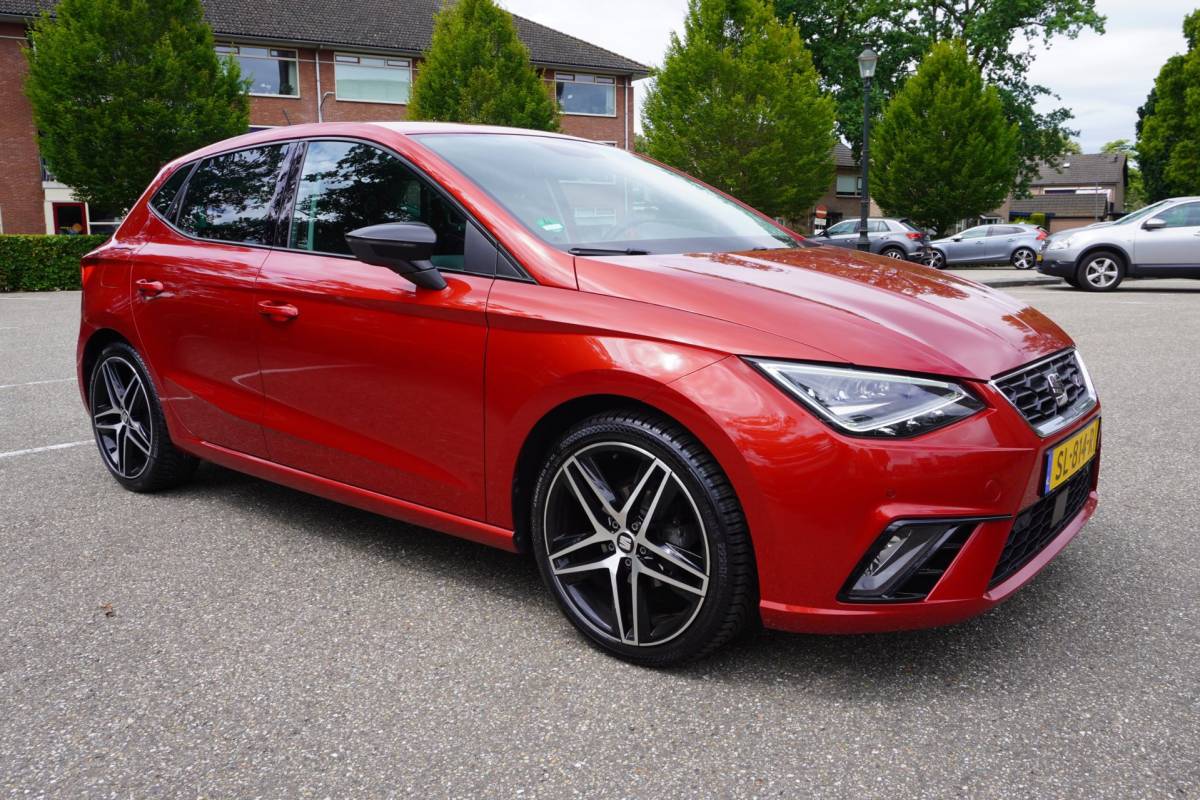 SEAT Ibiza Seat Ibiza 1.0 TSI FR Business Intense CarPlay Cruis Pdc Trekhaak