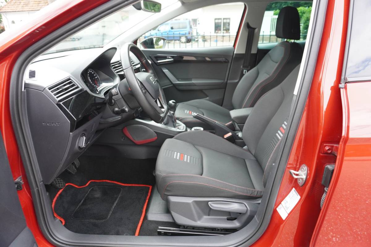 SEAT Ibiza Seat Ibiza 1.0 TSI FR Business Intense CarPlay Cruis Pdc Trekhaak