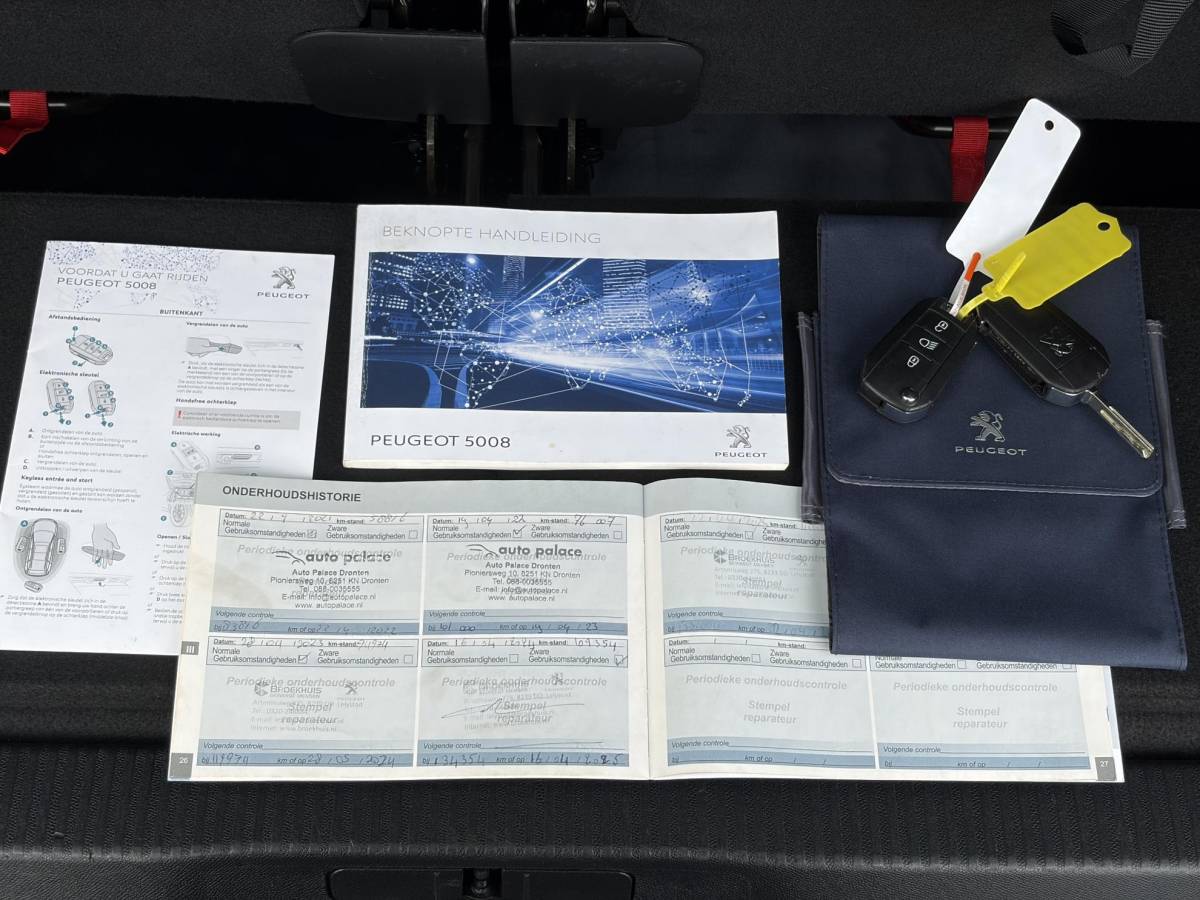 Peugeot 5008 Peugeot 5008 1.2 PureTech Active 1e Eigenaar,D-riem 12-2023,Trekhaak,7 Persoons,6 Bak,Carplay,Clima,Cruise,131pk,Pdc,Dealer Onderhouden,N.A.P,Apk tot 05-2027