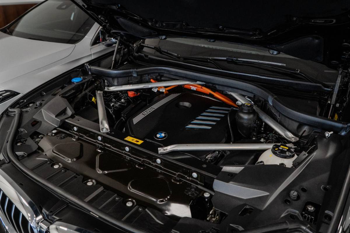 BMW X5 BMW X5 xDrive45e Executive M-Sport Laser|Pano|Memory|360º|Leder|Luchtvering