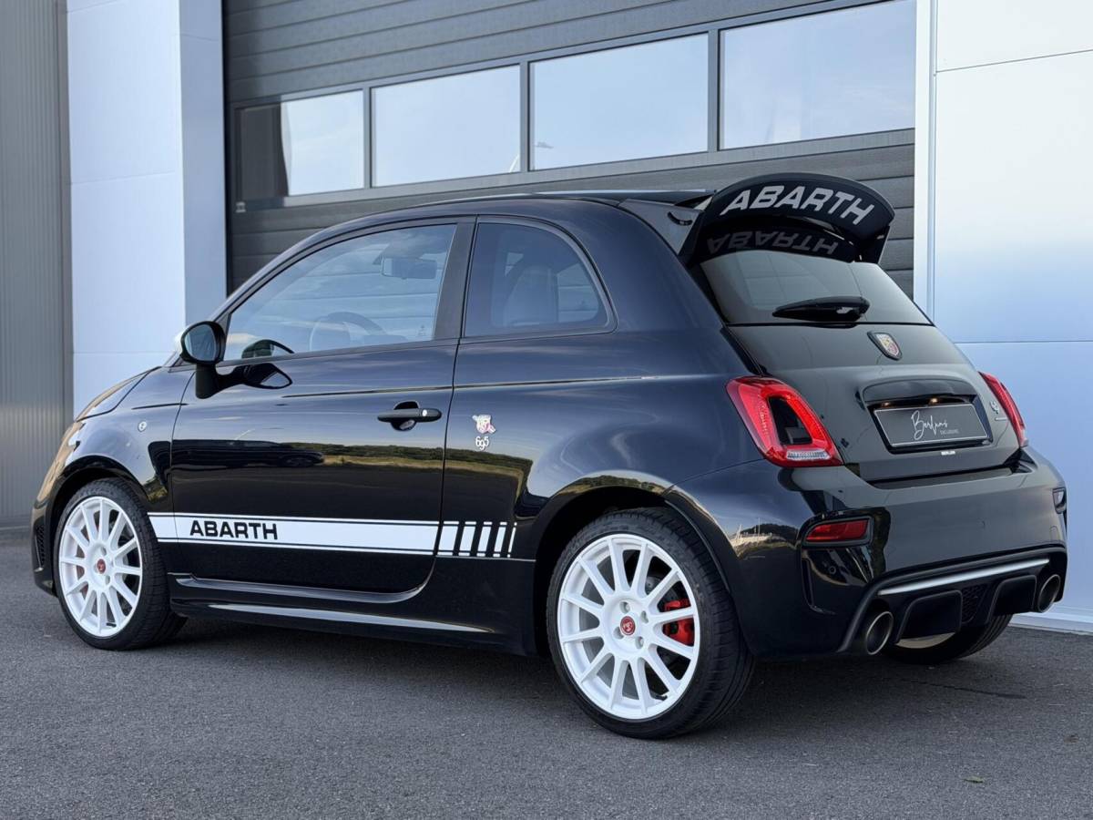 Abarth 695 Abarth 695 1.4 T-Jet Esseesse UNIEK!|180PK|Sabelt|Akrapovic