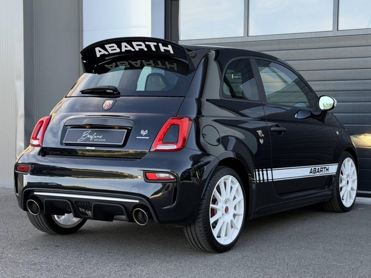 Abarth 695 Abarth 695 1.4 T-Jet Esseesse UNIEK!|180PK|Sabelt|Akrapovic