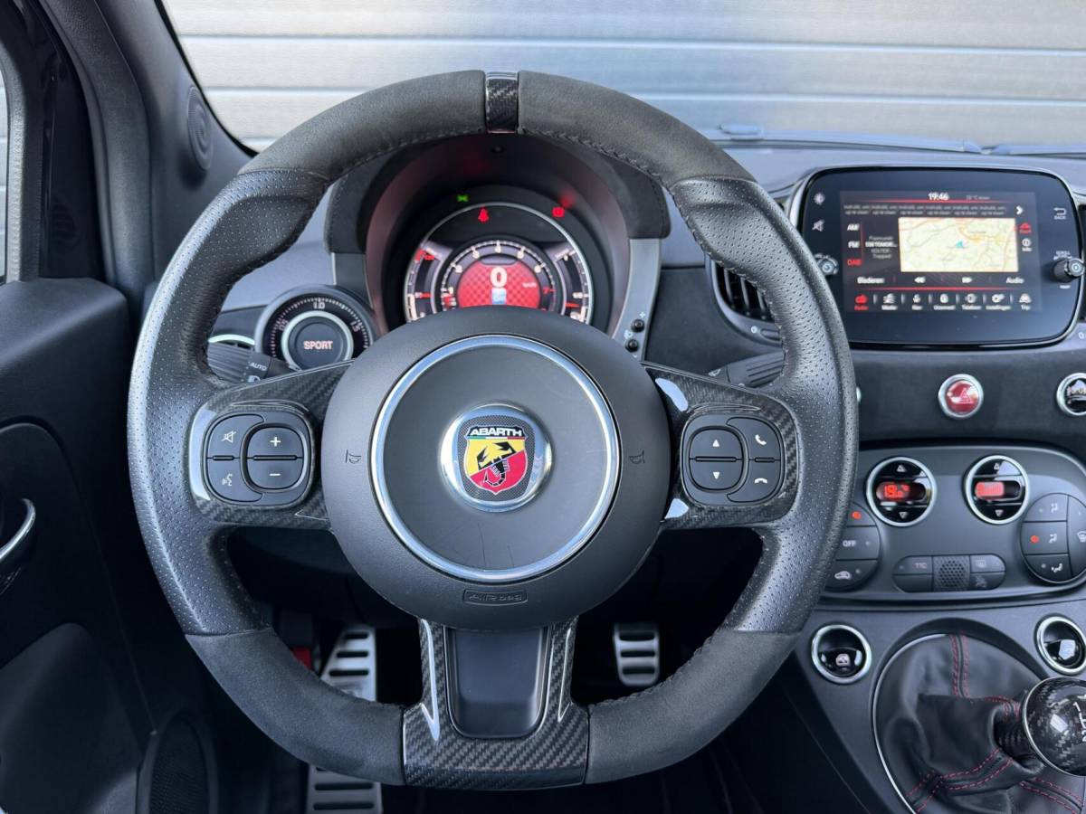 Abarth 695 Abarth 695 1.4 T-Jet Esseesse UNIEK!|180PK|Sabelt|Akrapovic