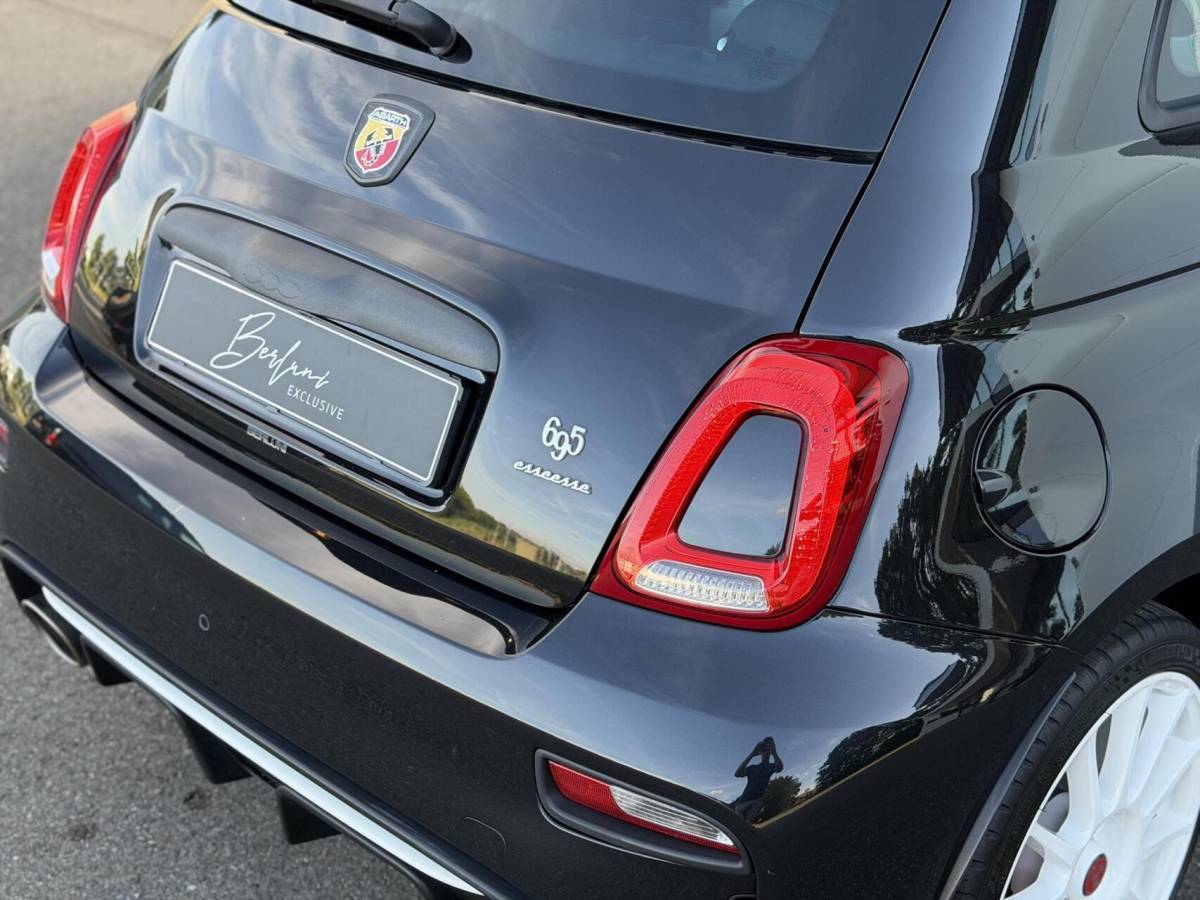 Abarth 695 Abarth 695 1.4 T-Jet Esseesse UNIEK!|180PK|Sabelt|Akrapovic