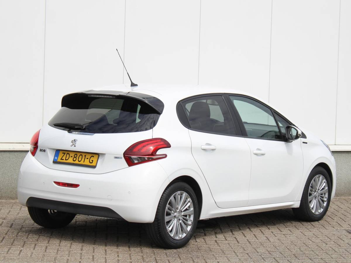 Peugeot 208 Peugeot 208 1.2 PureTech Signature | Airco | Navi | Park sens | Lm-Velgen