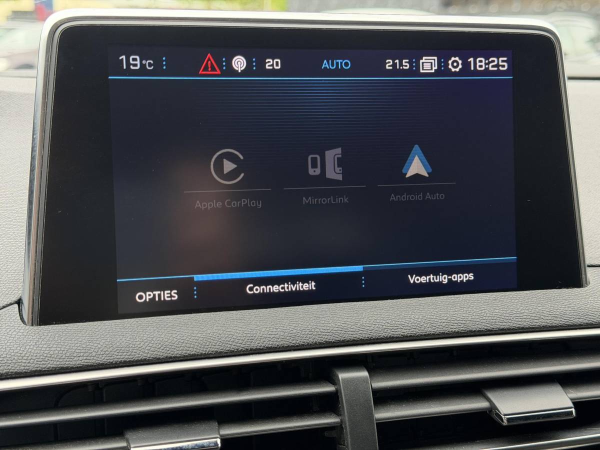 Peugeot 3008 Peugeot 3008 1.2 PureTech GT Line Navi|Pano|Camera|Carplay|Trekhaak|Clima|Cruise|N.A.P|APK tot 02-2027