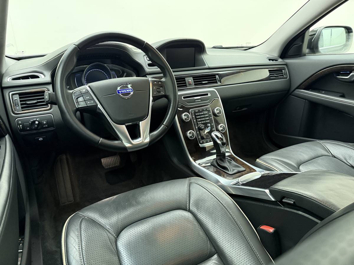 Volvo XC70 Volvo XC70 T5  Polar+ INSCRIPTION / FULL-OPTIONS / ADAPTIVE CRUISE / NIVOMAT / CAMERA / TREKHAAK