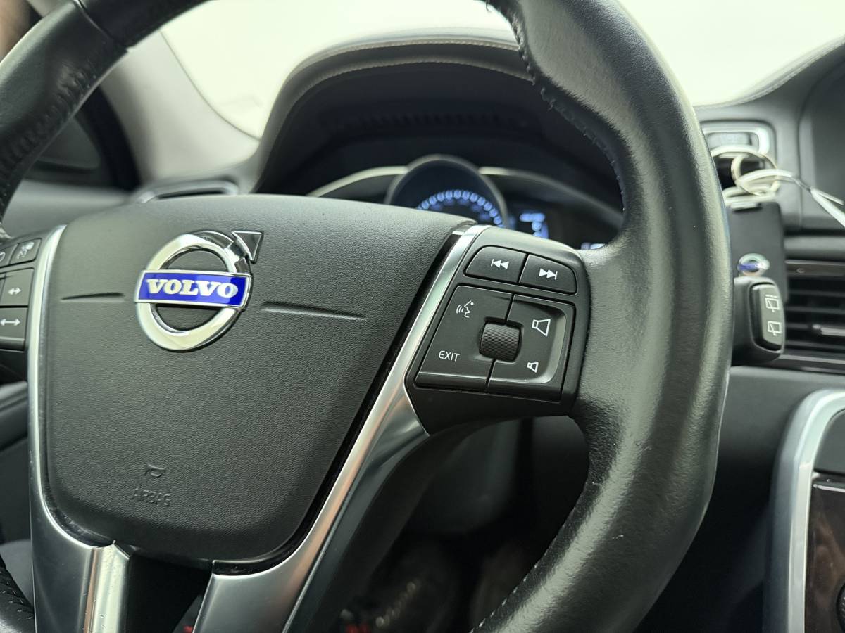 Volvo XC70 Volvo XC70 T5  Polar+ INSCRIPTION / FULL-OPTIONS / ADAPTIVE CRUISE / NIVOMAT / CAMERA / TREKHAAK