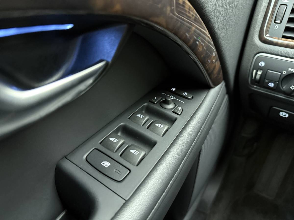 Volvo XC70 Volvo XC70 T5  Polar+ INSCRIPTION / FULL-OPTIONS / ADAPTIVE CRUISE / NIVOMAT / CAMERA / TREKHAAK