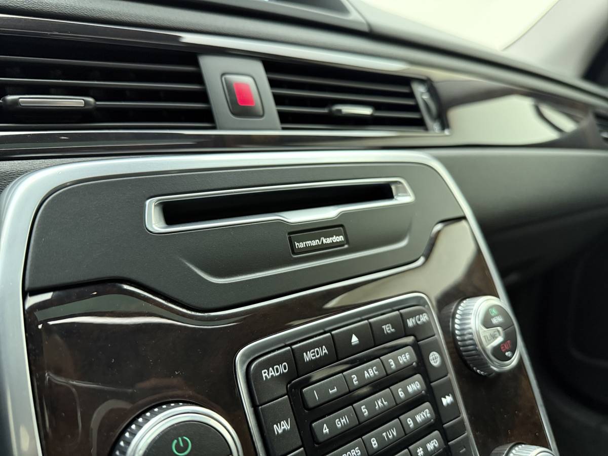 Volvo XC70 Volvo XC70 T5  Polar+ INSCRIPTION / FULL-OPTIONS / ADAPTIVE CRUISE / NIVOMAT / CAMERA / TREKHAAK